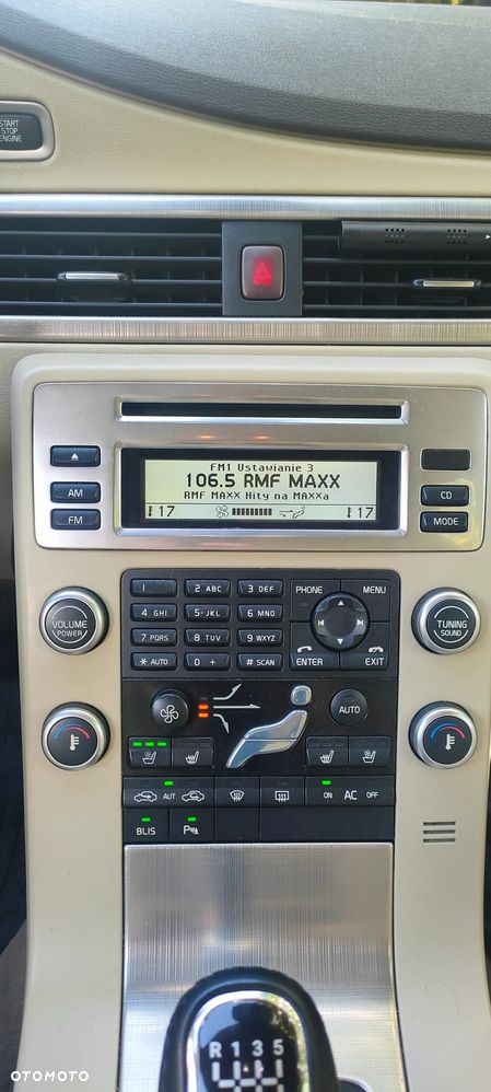 Volvo V70 2.4D Summum - 15