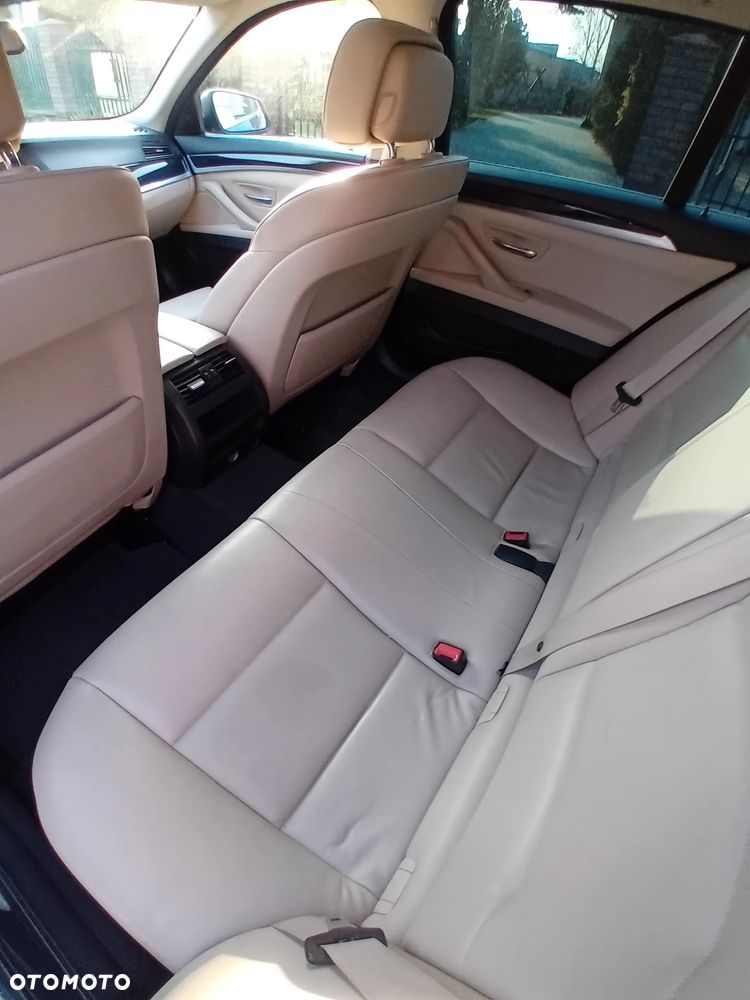 BMW Seria 5 520d - 12
