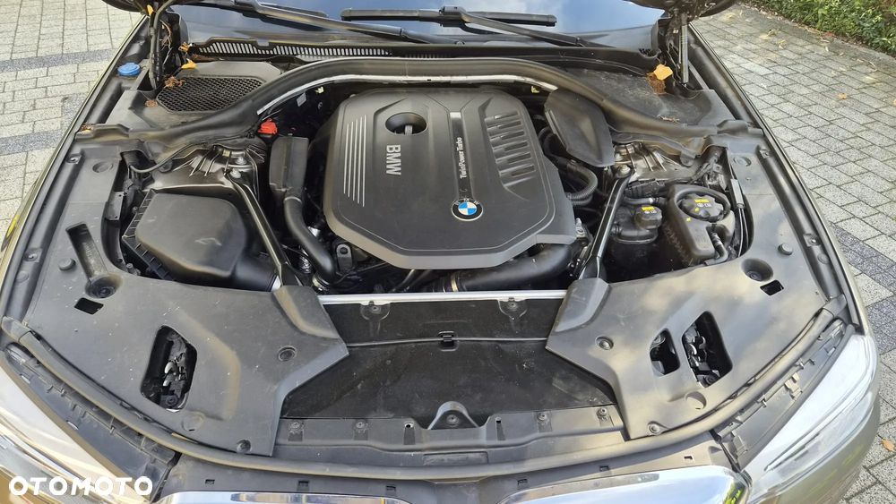 BMW Seria 5 - 21