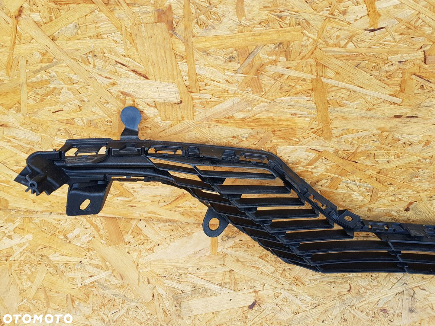 PEUGEOT 208 II 19- KRATKA ŚRODKOWA ATRAPA GRILL ZDERZAKA PRZÓD 9823209880 - 11