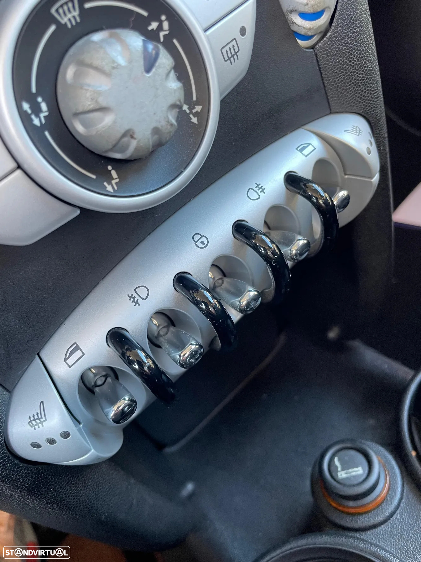MINI 3 Portas One 1.4 - 19