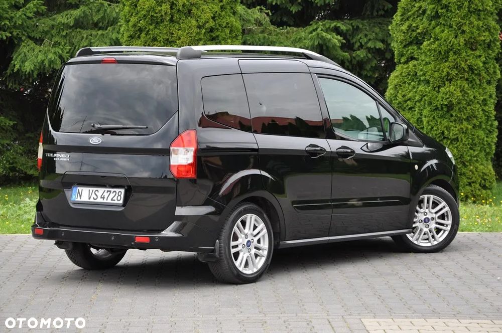 Ford Tourneo Courier 1.5 TDCi Titanium - 23