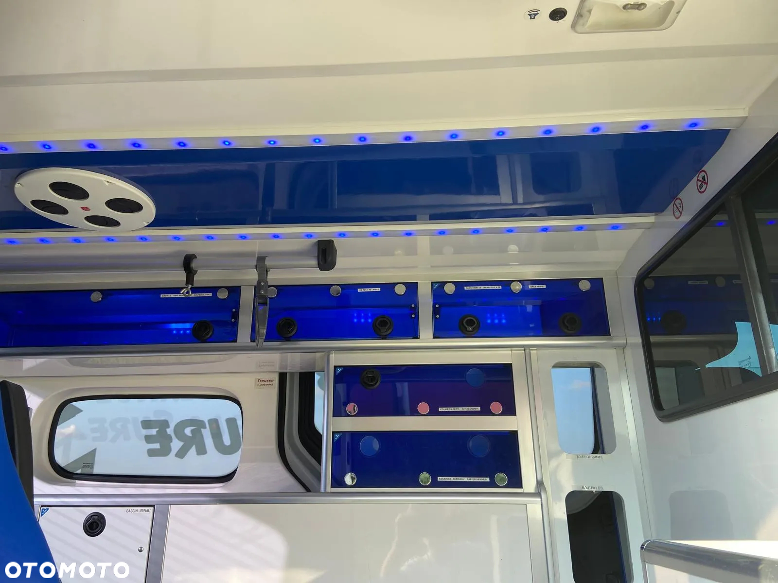 Opel Ambulans Karetka vivaro - 10