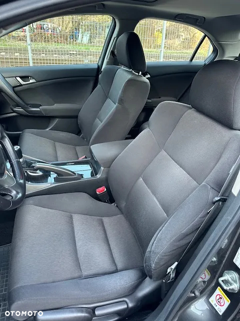 Honda Accord 2.0 Executive - 12