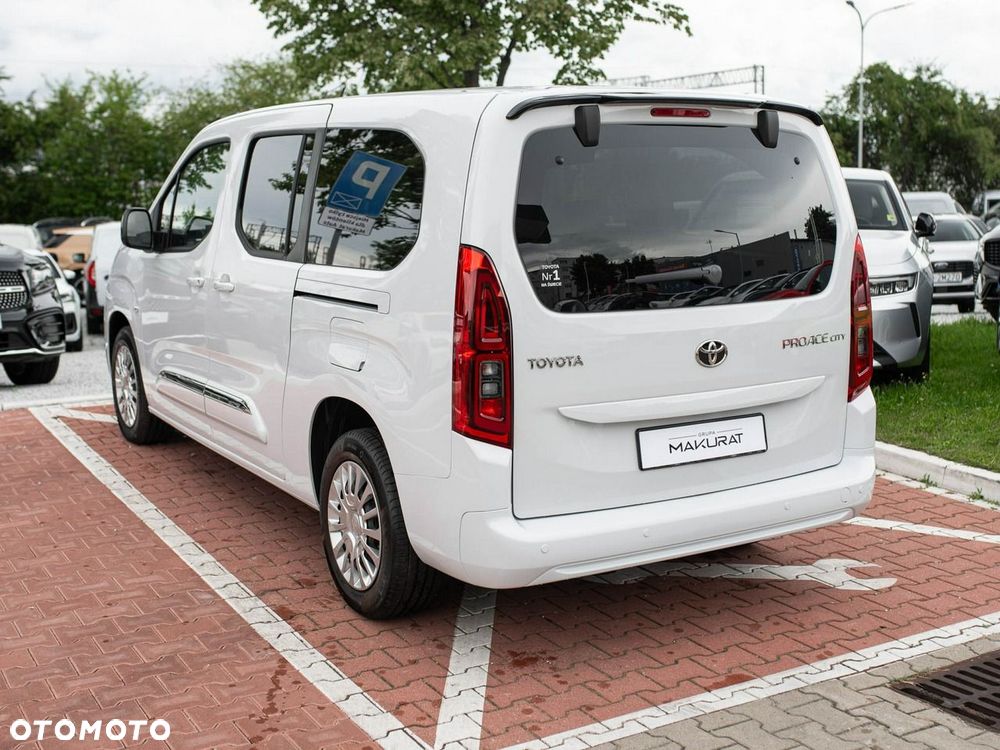 Toyota Proace City Verso Long 1.5 D-4D Business - 5
