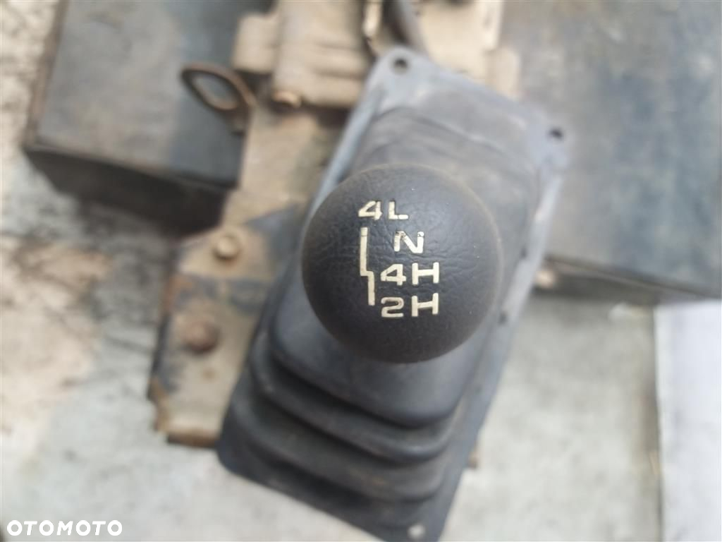 Skrzynia biegów Automatyczna Suzuki Vitara  I 2.0B V6 136KM 03-72LE 1988-97 - 6