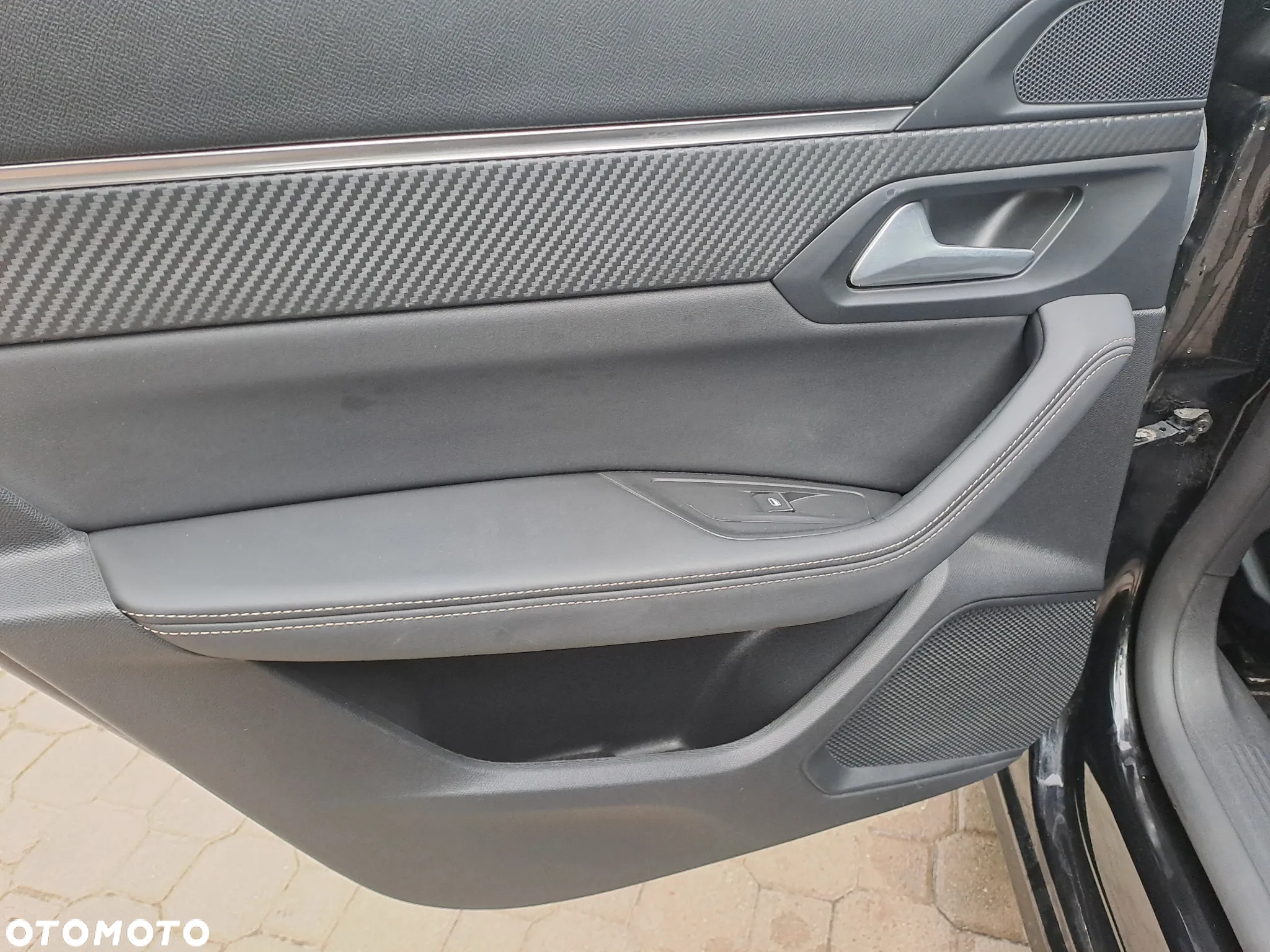 Peugeot 508 SW BlueHDi 130 GT S&S EAT8 - 25