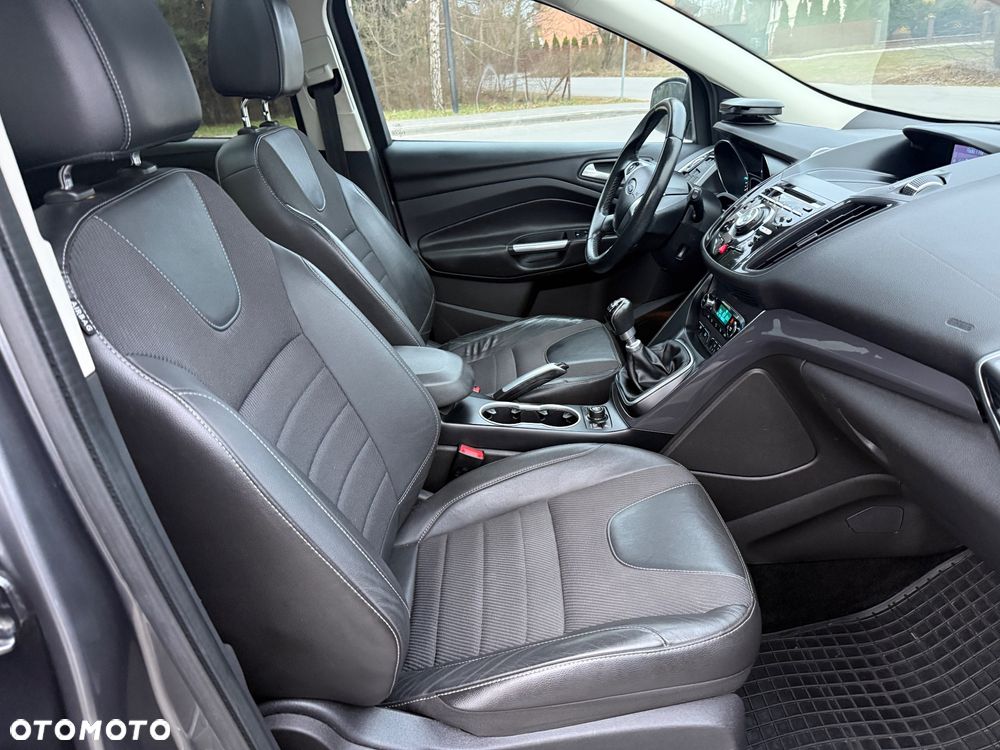 Ford Kuga 2.0 TDCi Titanium - 14