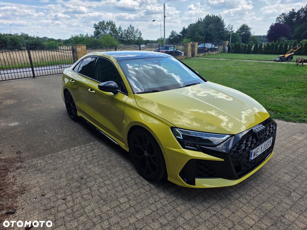 Audi RS3 Limousine - 3