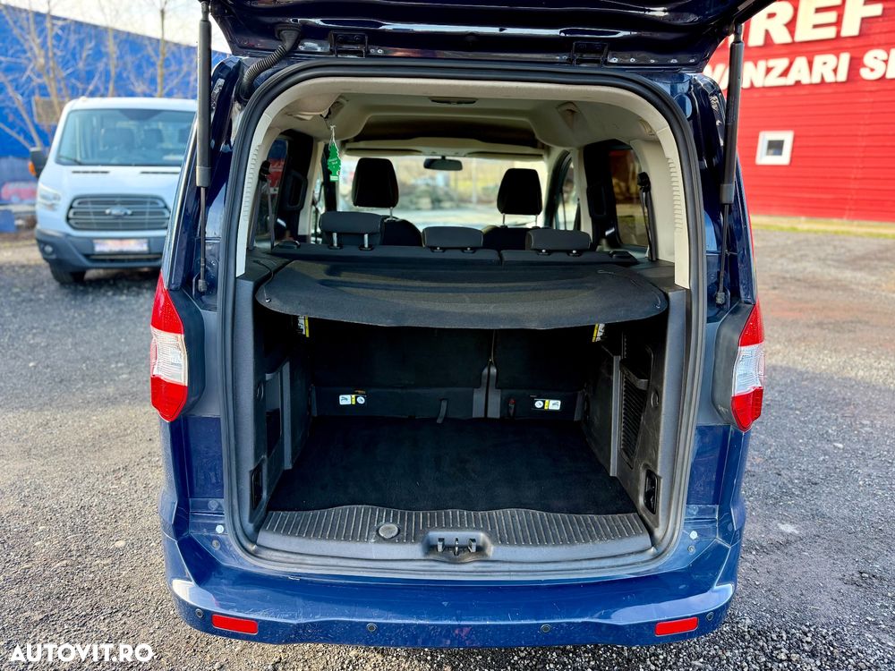 Ford Tourneo Courier 1.5 TDCi Ambiente - 10