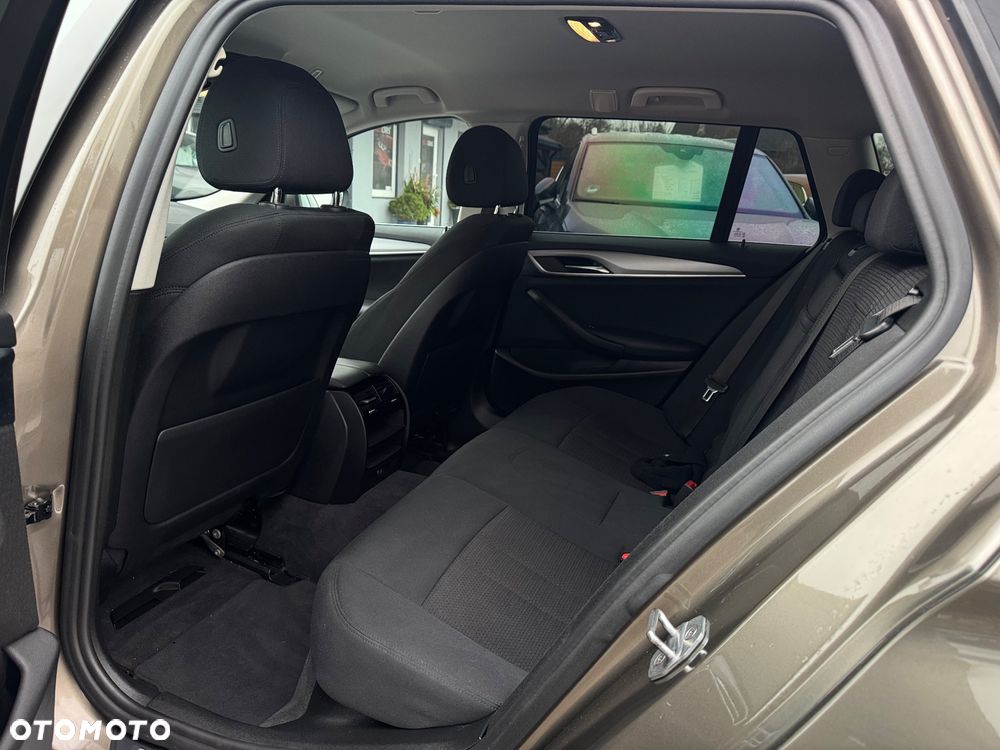 BMW Seria 5 520d xDrive Sport Line - 20