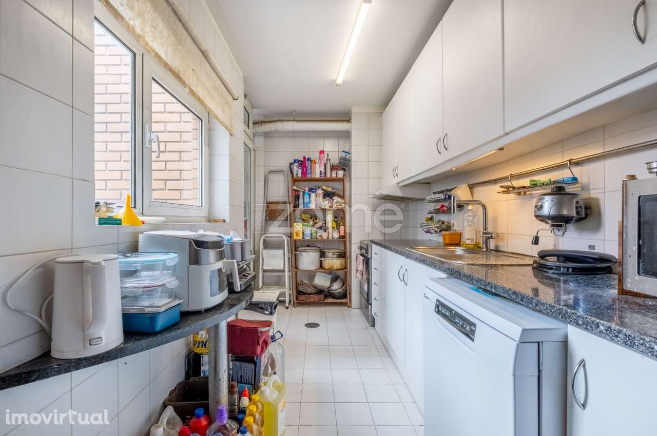 Apartamento T4 com lugar de garagem e arrumos - São Mamede de Infesta - Grande imagem: 4/31