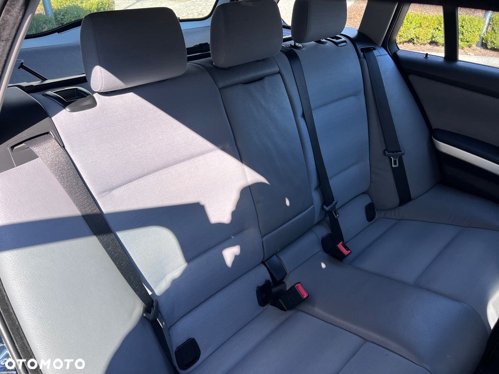 BMW Seria 3 318i Edition Sport - 18