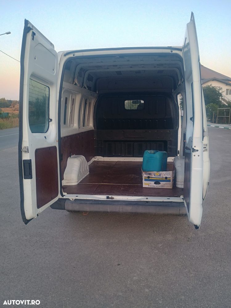 Ford Transit LWB Kombi Ambiente - 9