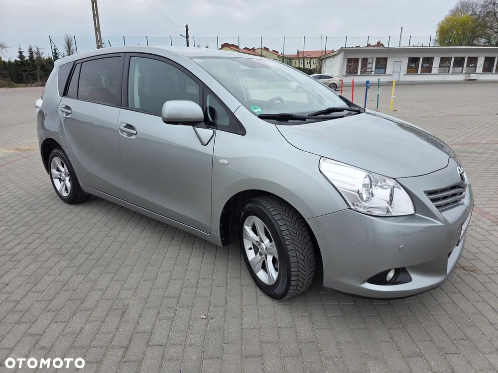 Toyota Verso 2.0 D-4D Life - 13