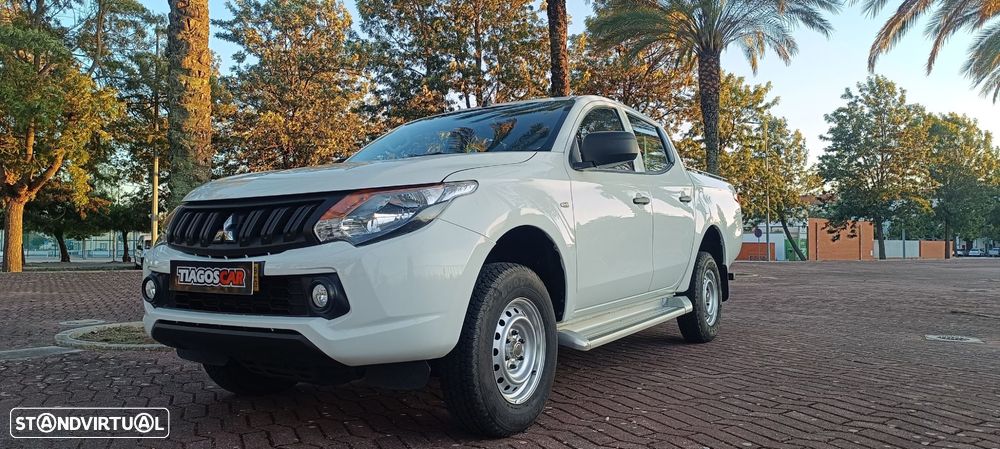 Mitsubishi L200 2.4 DI-D CD Invite 2WD - 3