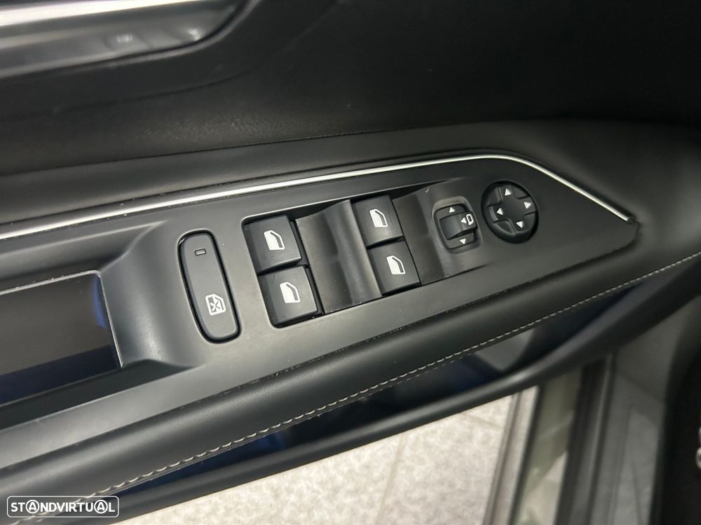 Peugeot 3008 1.2 PureTech Allure - 9