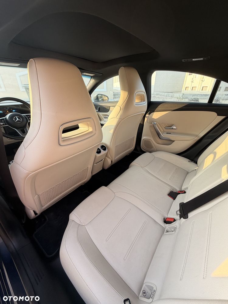 Mercedes-Benz CLA 250 7G-DCT - 15