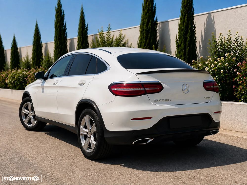 Mercedes-Benz GLC 220 d 4Matic 9G-TRONIC AMG Line - 4