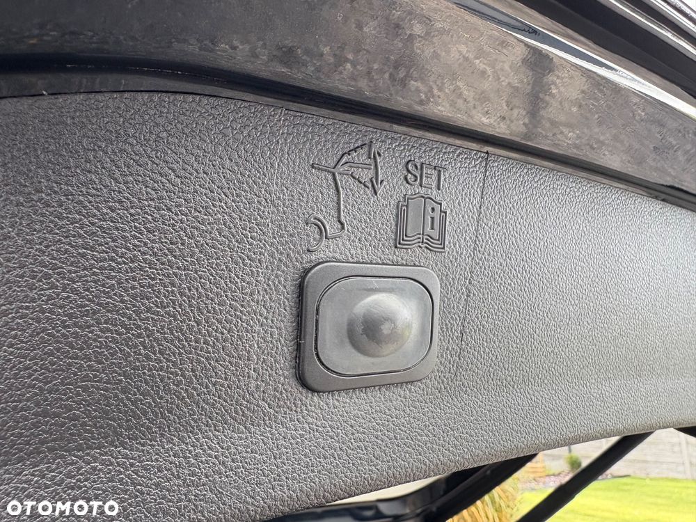 Ford Kuga 2.0 TDCi 4x4 ST-Line - 20