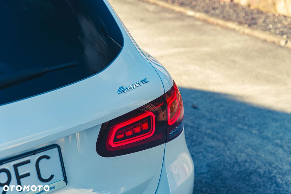 Mercedes-Benz GLC 300 4Matic 9G-TRONIC AMG Line Plus - 8