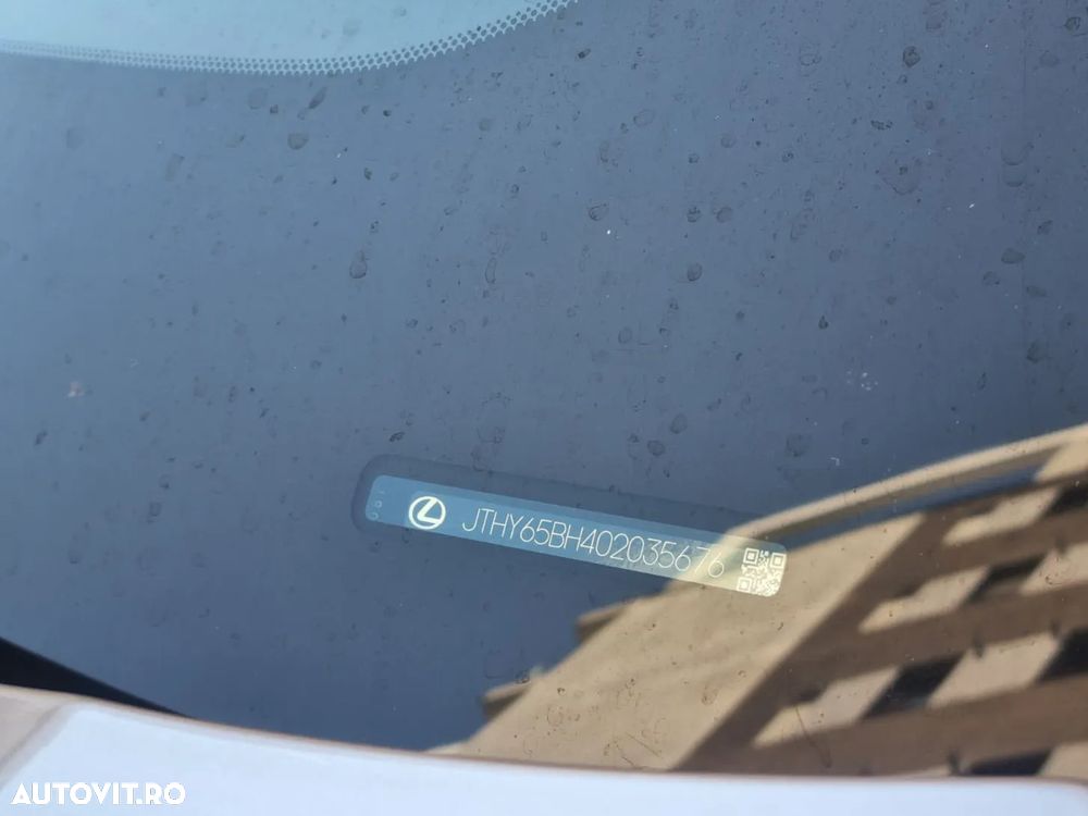 Lexus UX 250h - 27