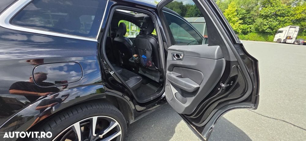 Volvo XC 60 B4 D AWD Geartronic RDesign - 25