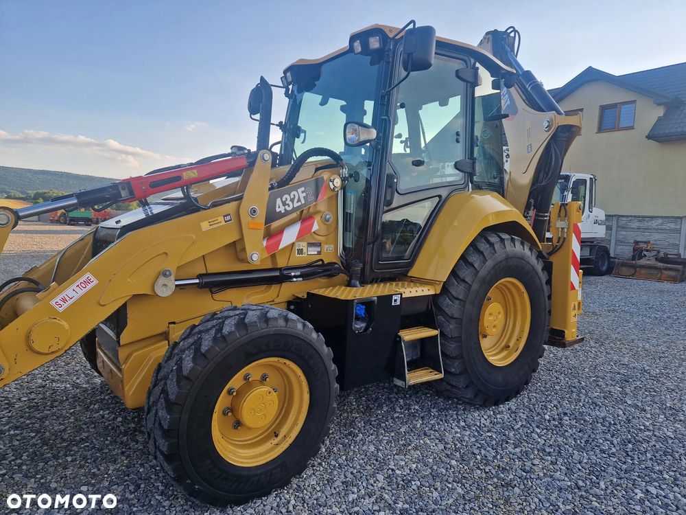 Caterpillar 432F2 - 15
