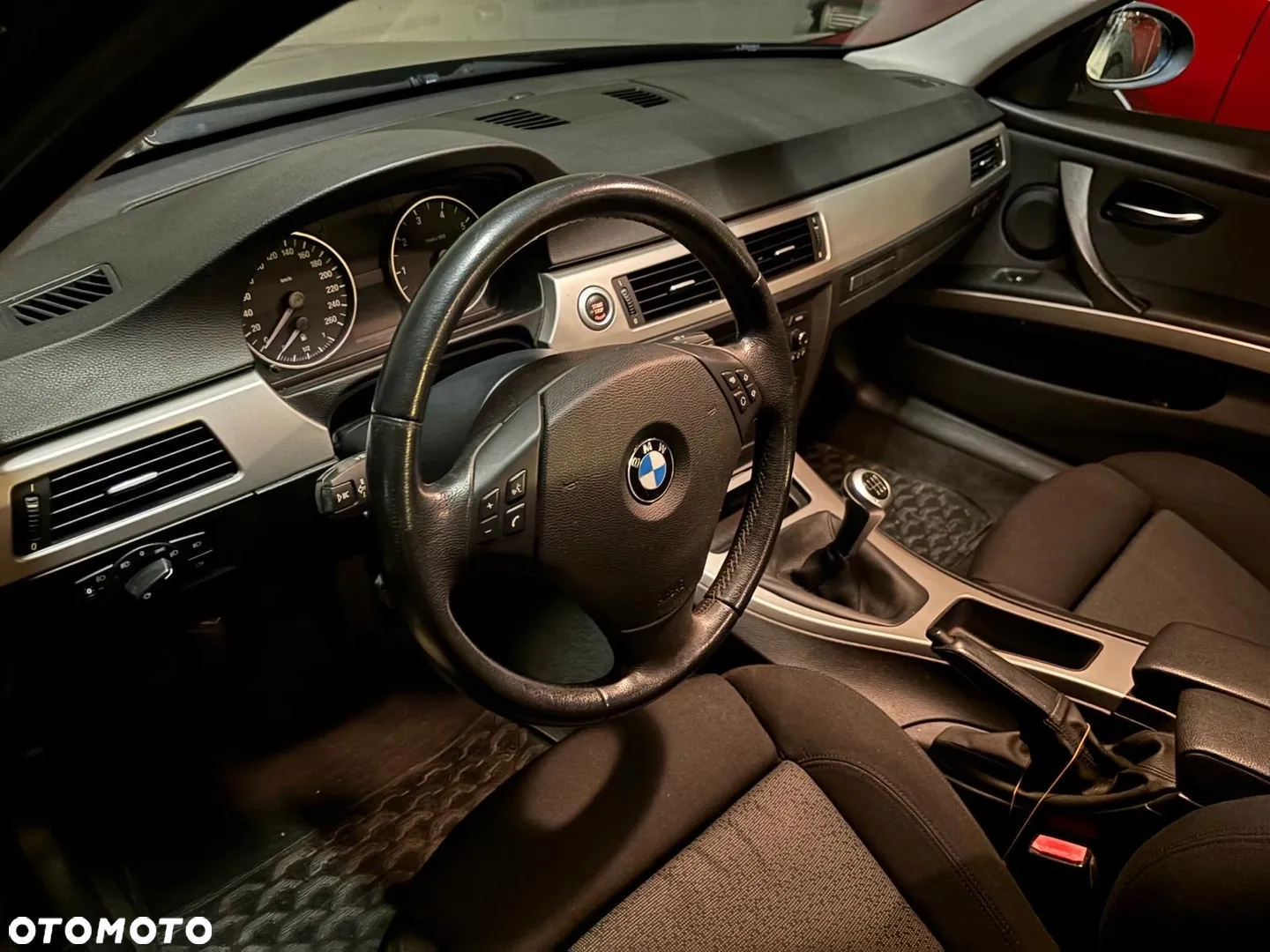BMW Seria 3 320i - 17