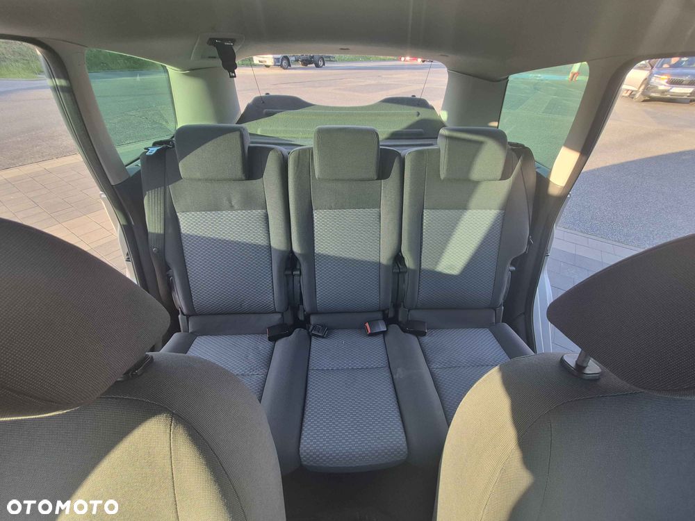 Ford Focus C-Max 2.0 Ghia - 23