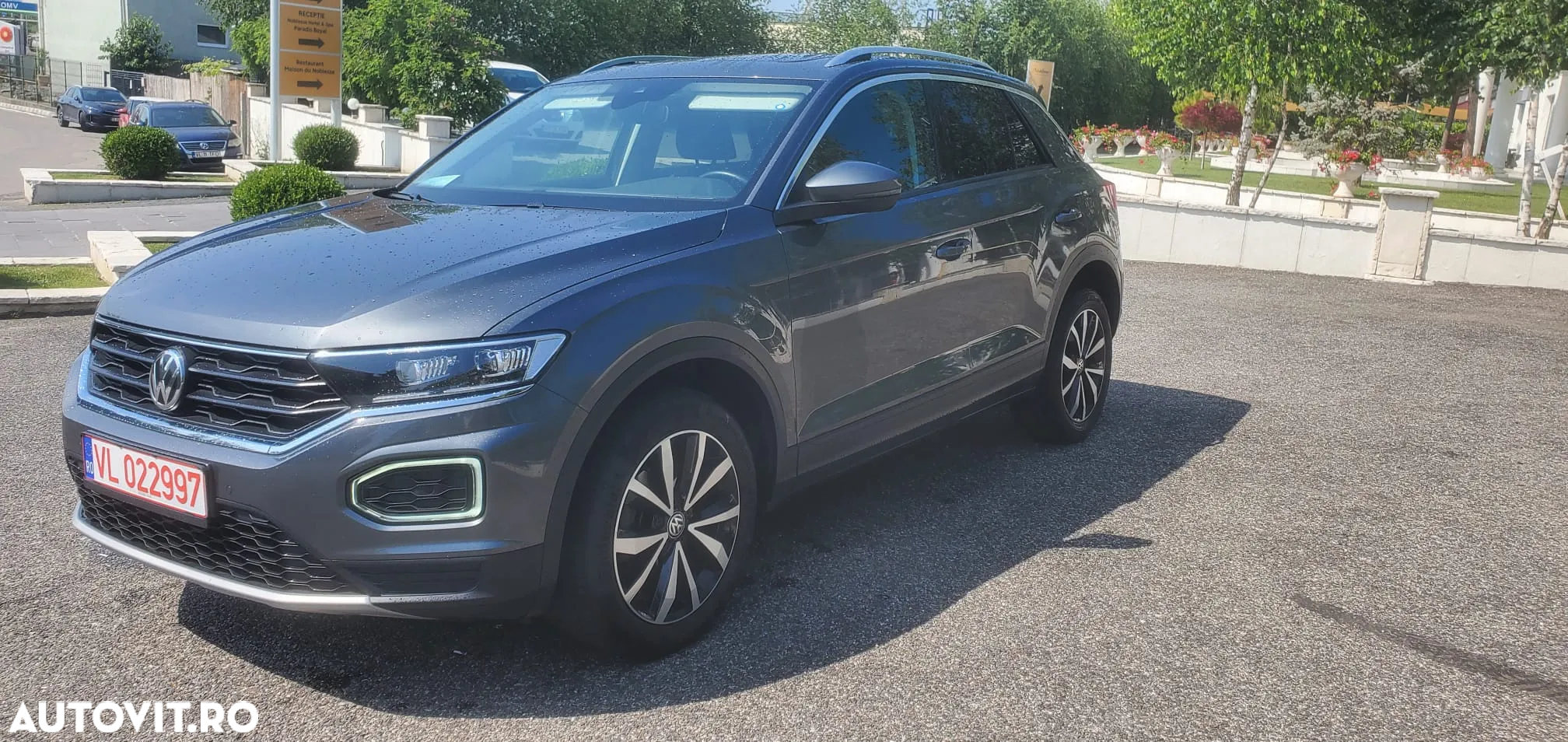 Volkswagen T-ROC 1.6 TDI SCR Style - 13