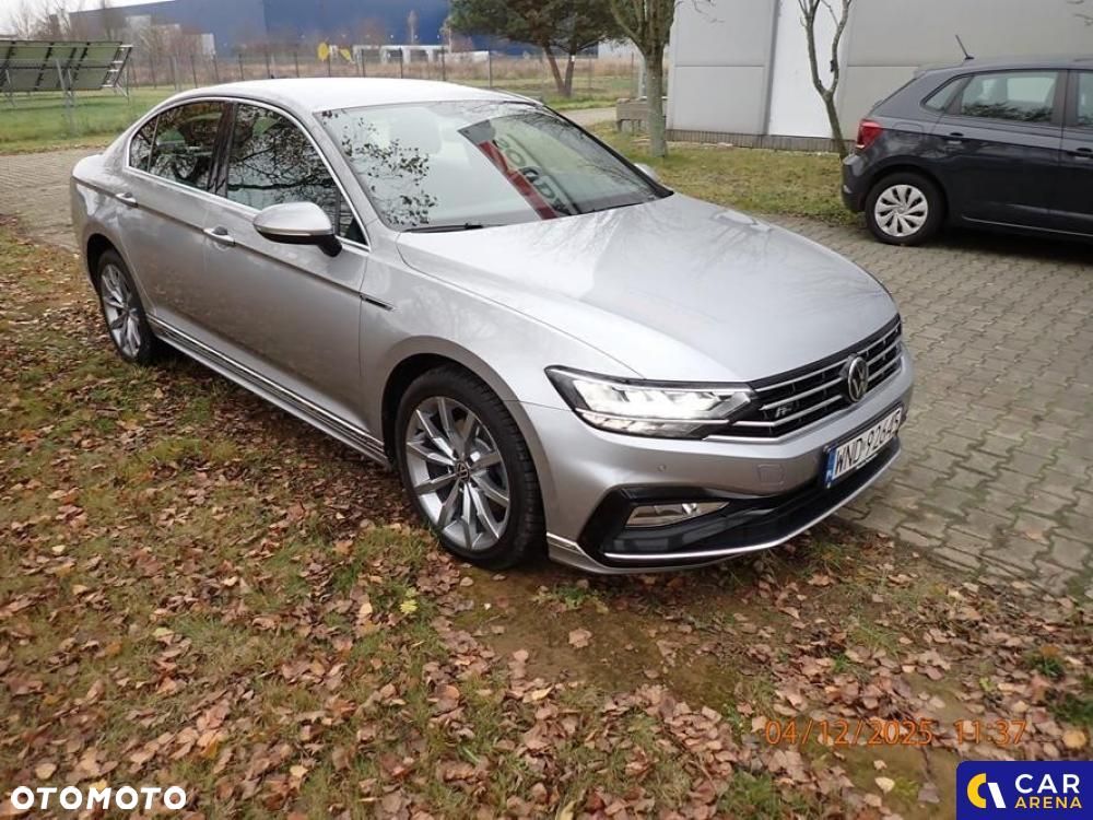 Volkswagen Passat - 8