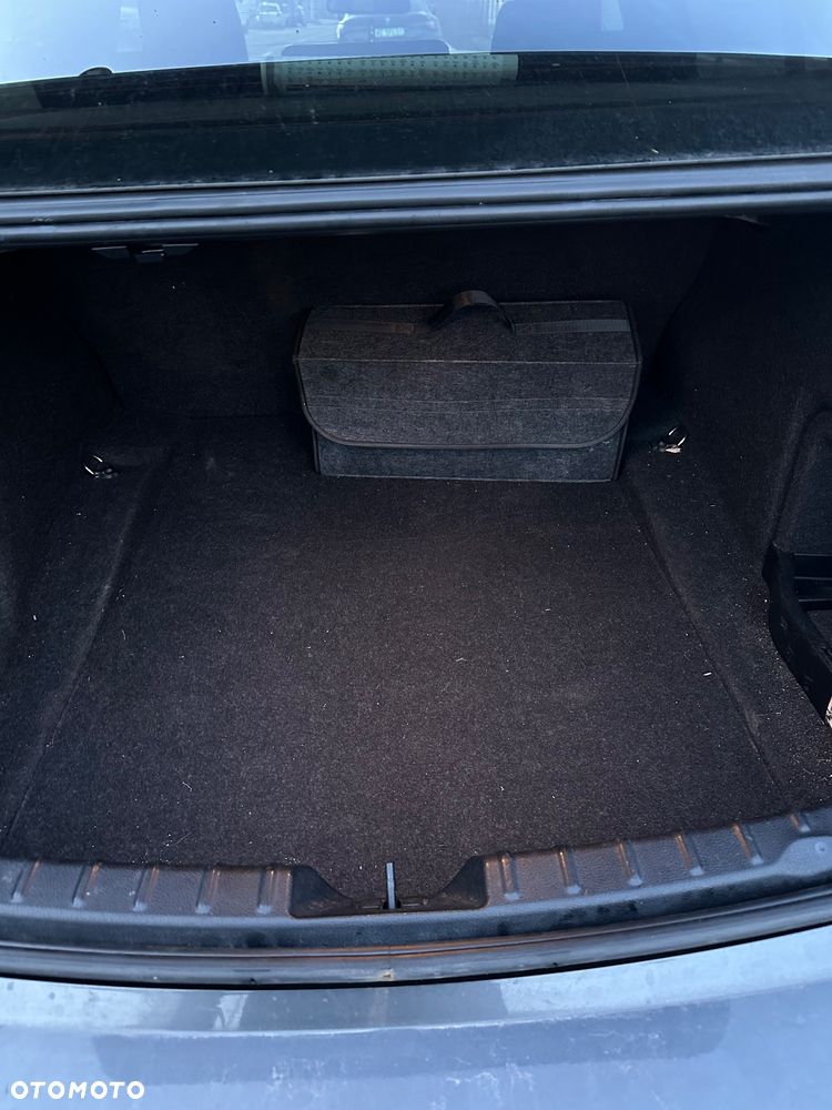 BMW Seria 3 316d - 13