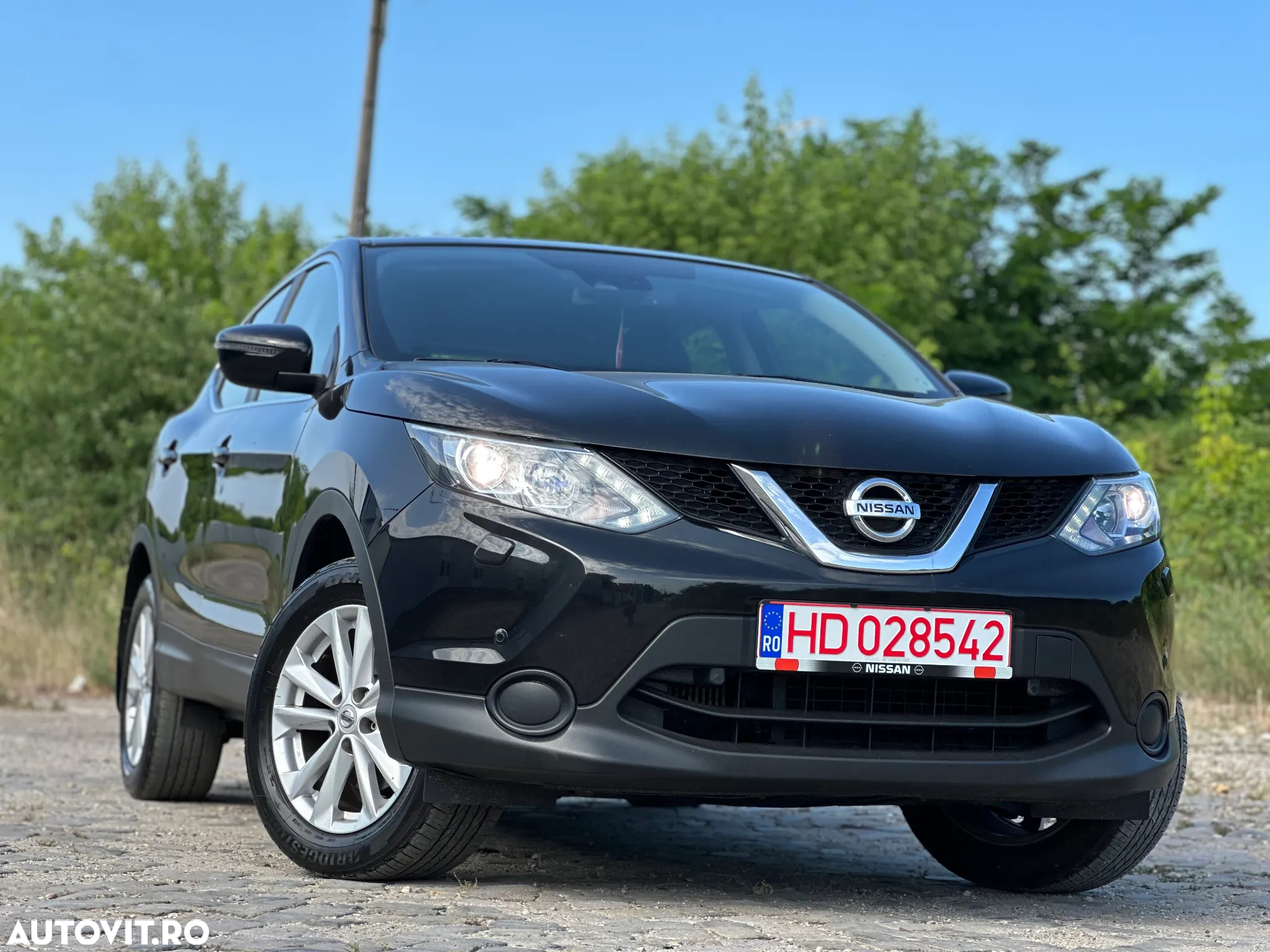 Nissan Qashqai 1.5 DCI Start/Stop N-Connecta - 2
