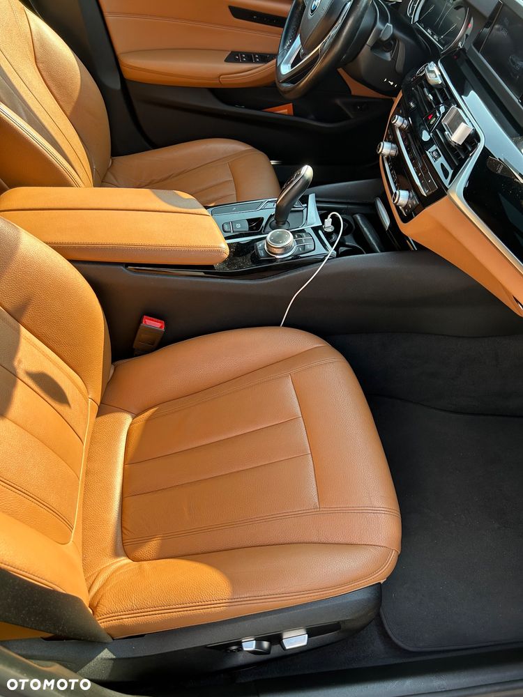 BMW Seria 5 520d xDrive MHEV Business Edition - 19