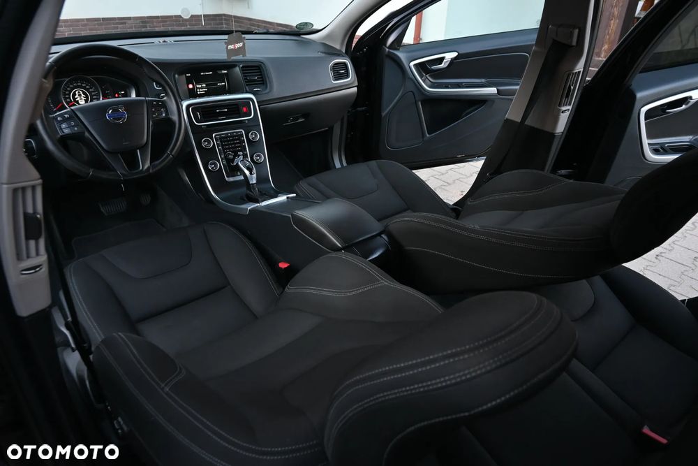 Volvo V60 D3 Geartronic Momentum - 15
