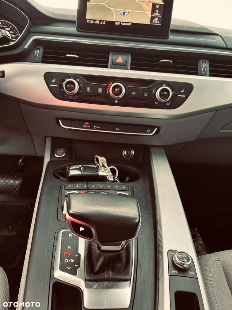 Audi A4 Avant 2.0 TDI S tronic - 14