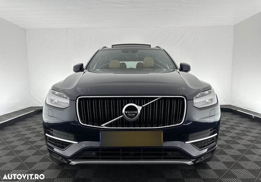 Volvo XC 90 - 3