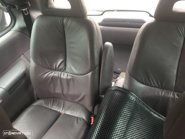 Chrysler Grand Voyager III 2.5 TD para peças - 9
