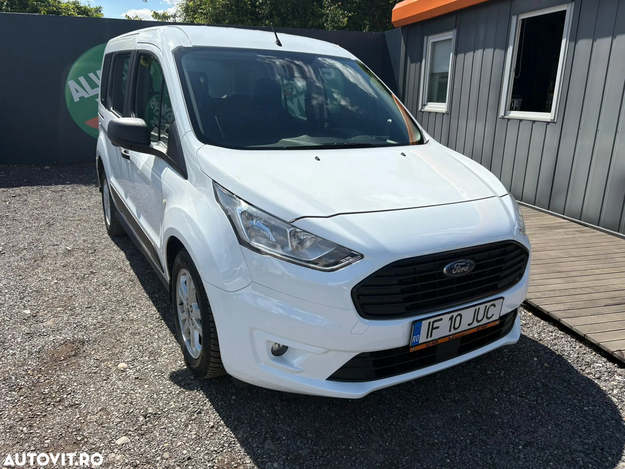 Ford Tourneo Connect 1.5 TDCi SWB (L1) Trend - 2