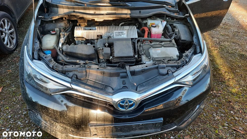 Toyota Auris 1.8 HSD Prestige NAVI - 10