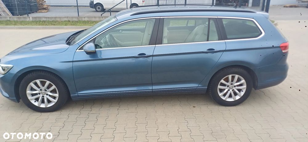 Volkswagen Passat - 3