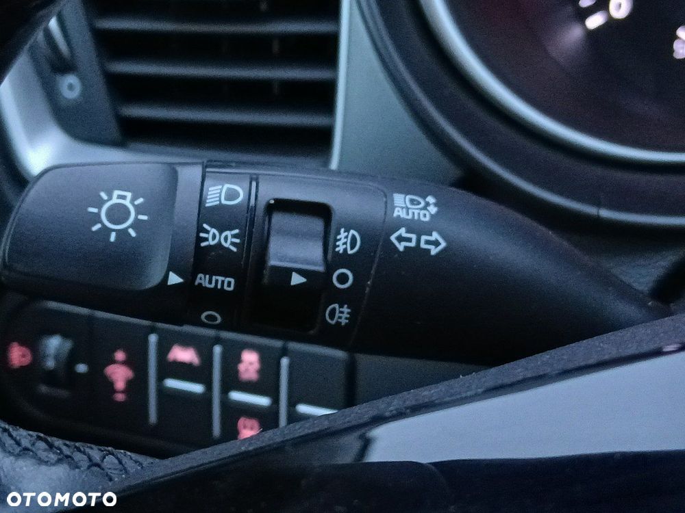 Kia Ceed 1.5 T-GDI M - 29