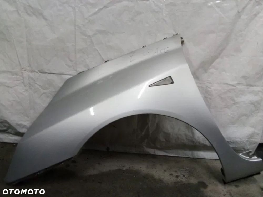 Błotnik lewy RENAULT ESPACE srebrny