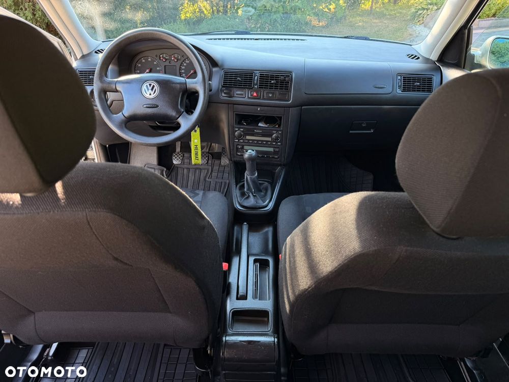 Volkswagen Golf 1.6 - 18