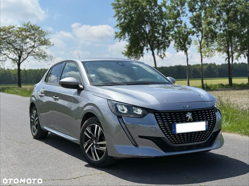Peugeot 208 - 1