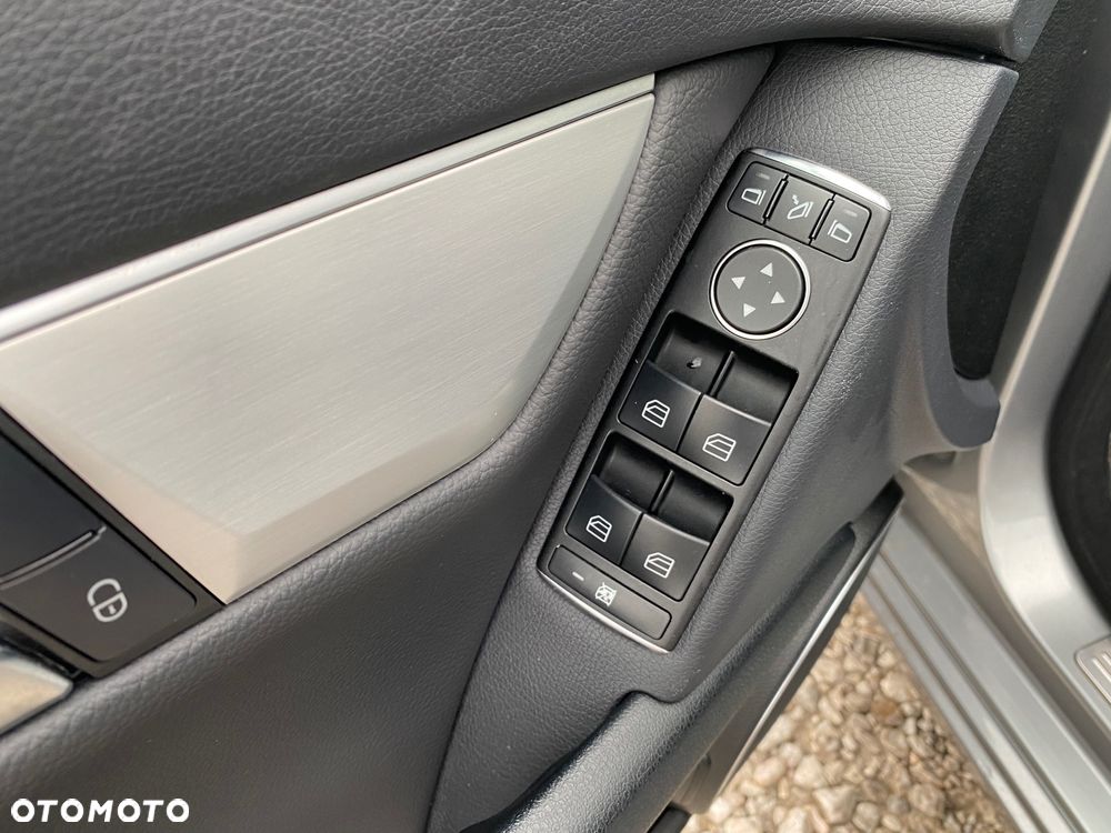 Mercedes-Benz Klasa C 180 (BlueEFFICIENCY) Avantgarde - 20