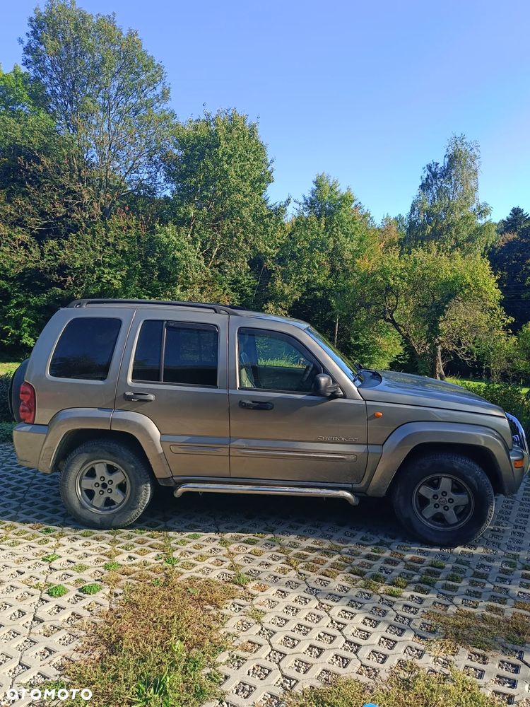 Jeep Cherokee 3.7L Limited - 11