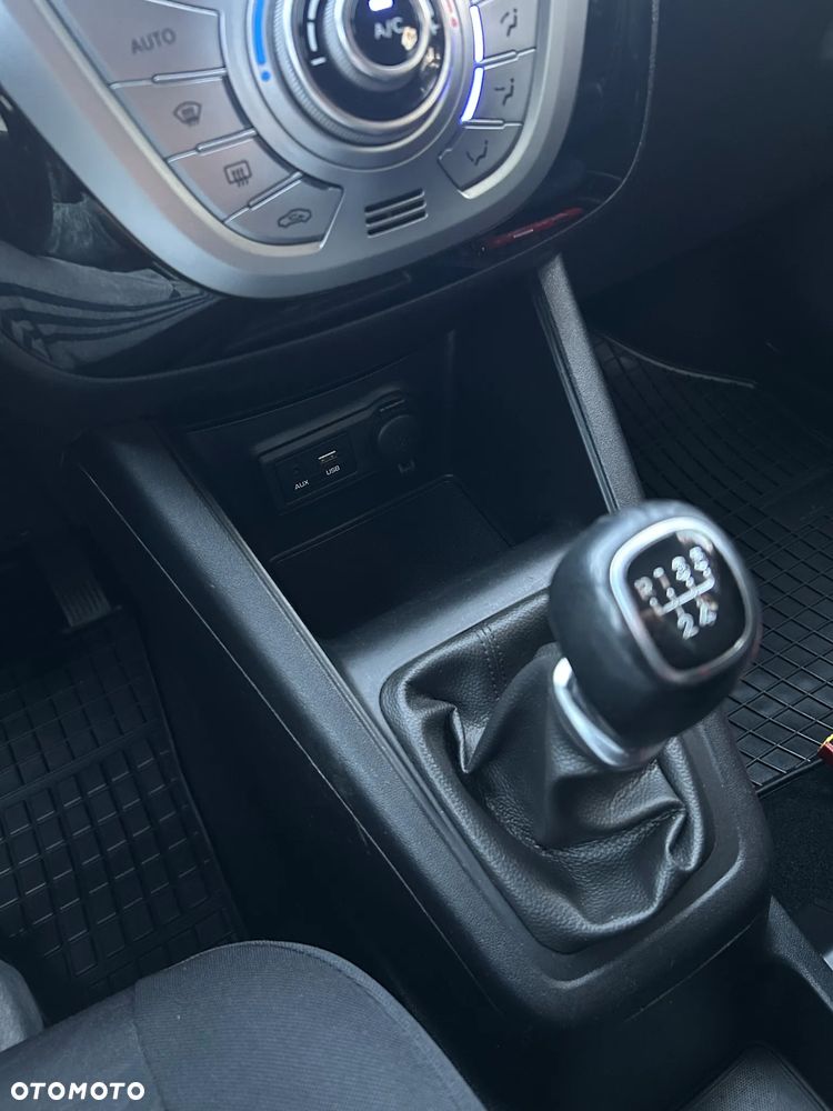 Hyundai ix20 - 16