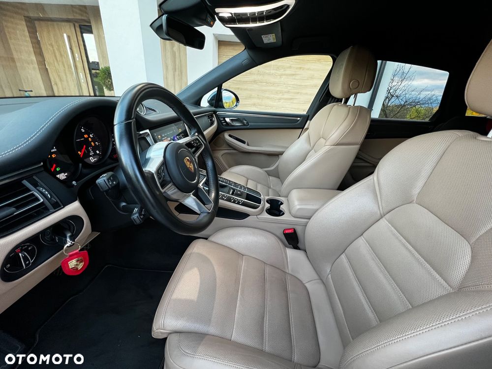 Porsche Macan Standard - 9